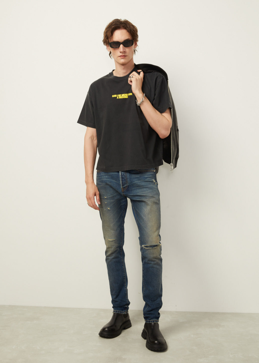 BLACK WASHED TYPOGRAPHY GRAPHIC TEE