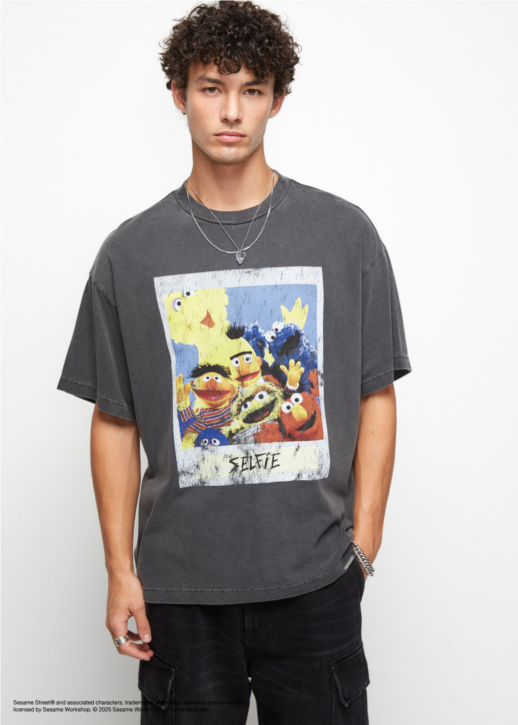 SESAME STREET POLAROID GRAPHIC TEE - CPS Chaps Official Store