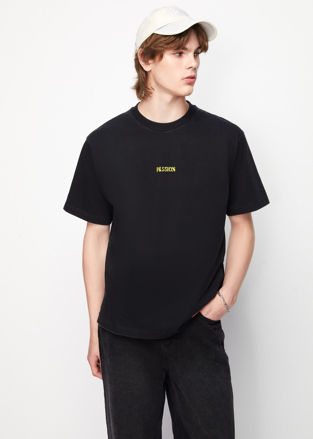 ABSTRACT GRAPHIC TEE