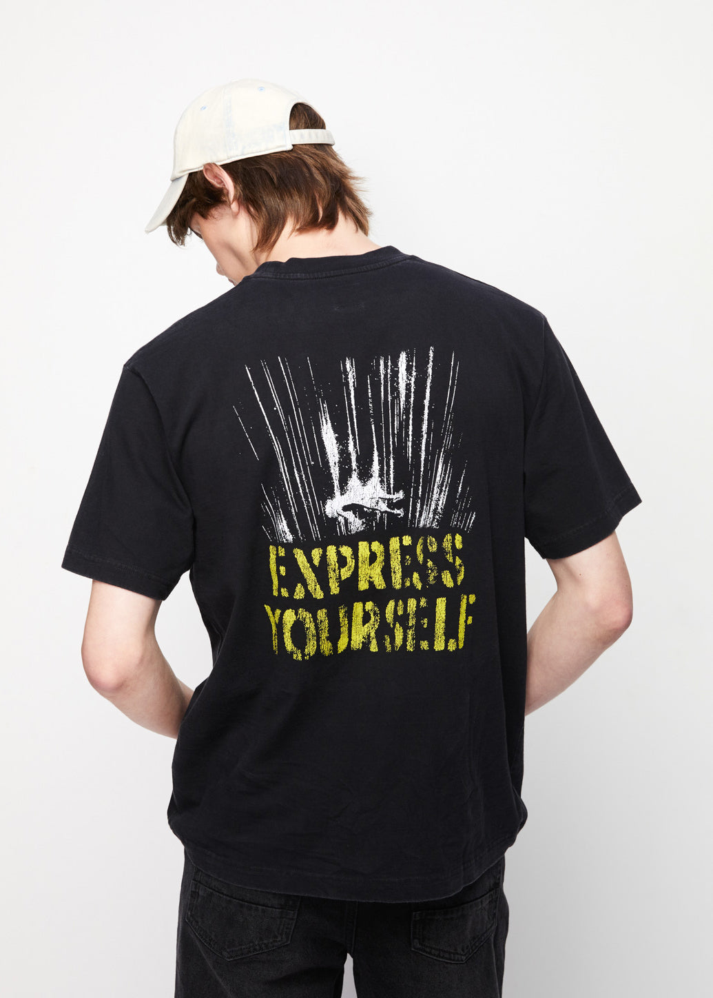 ABSTRACT GRAPHIC TEE