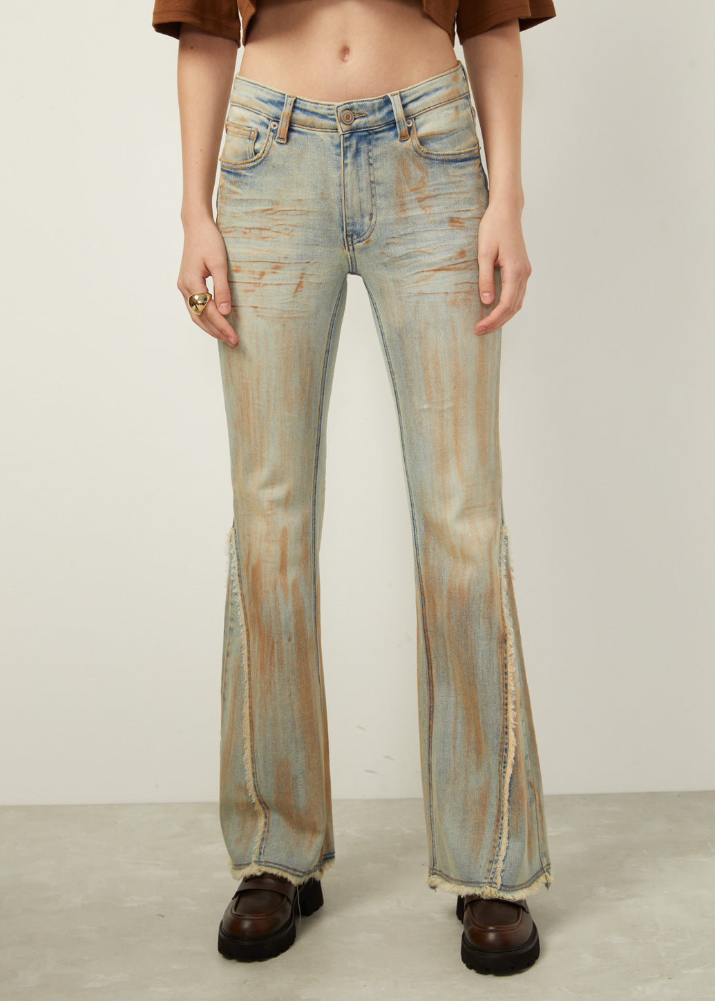 DIRTY WASHED FLARE JEANS