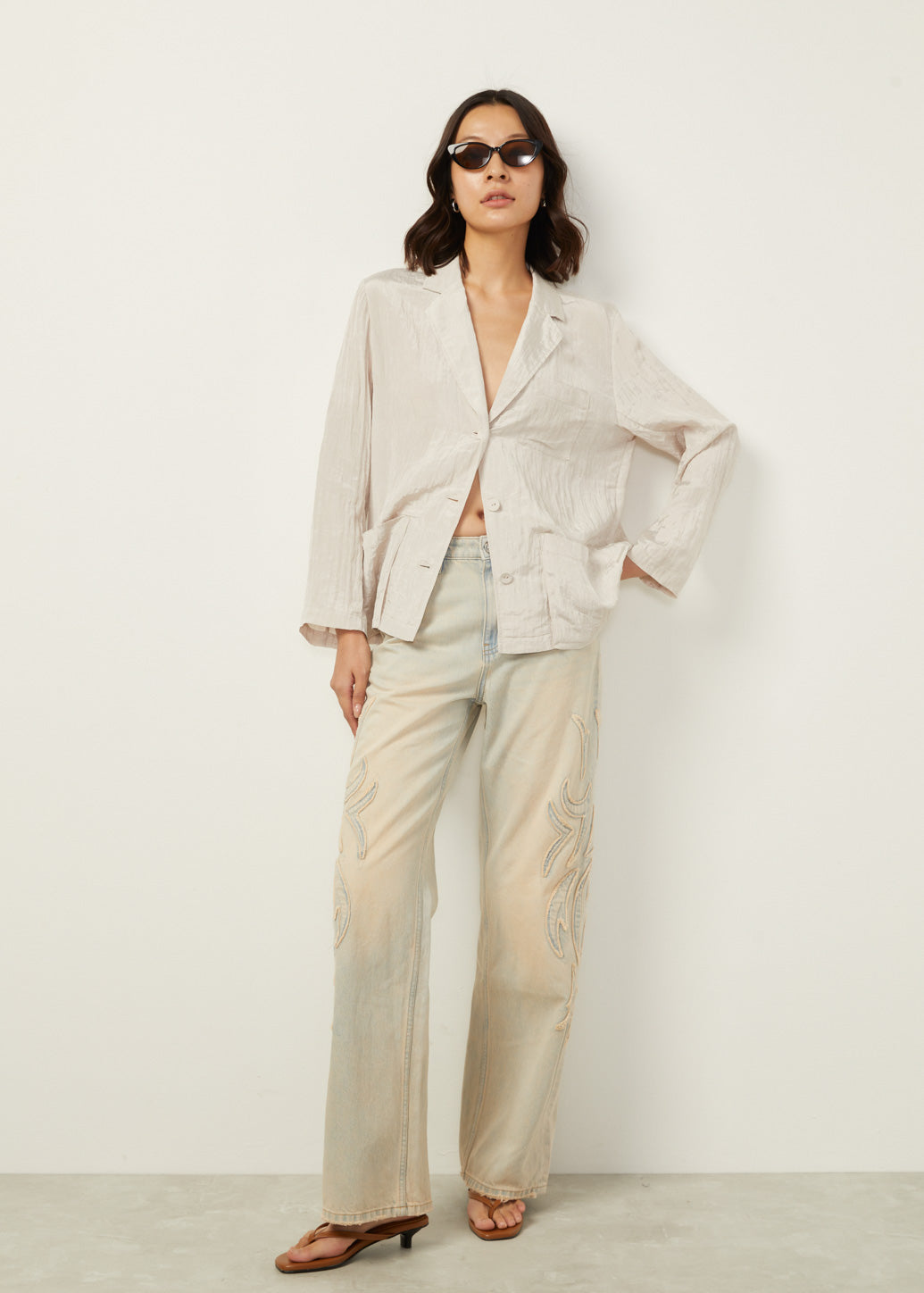 FRAYED BEGGY JEANS