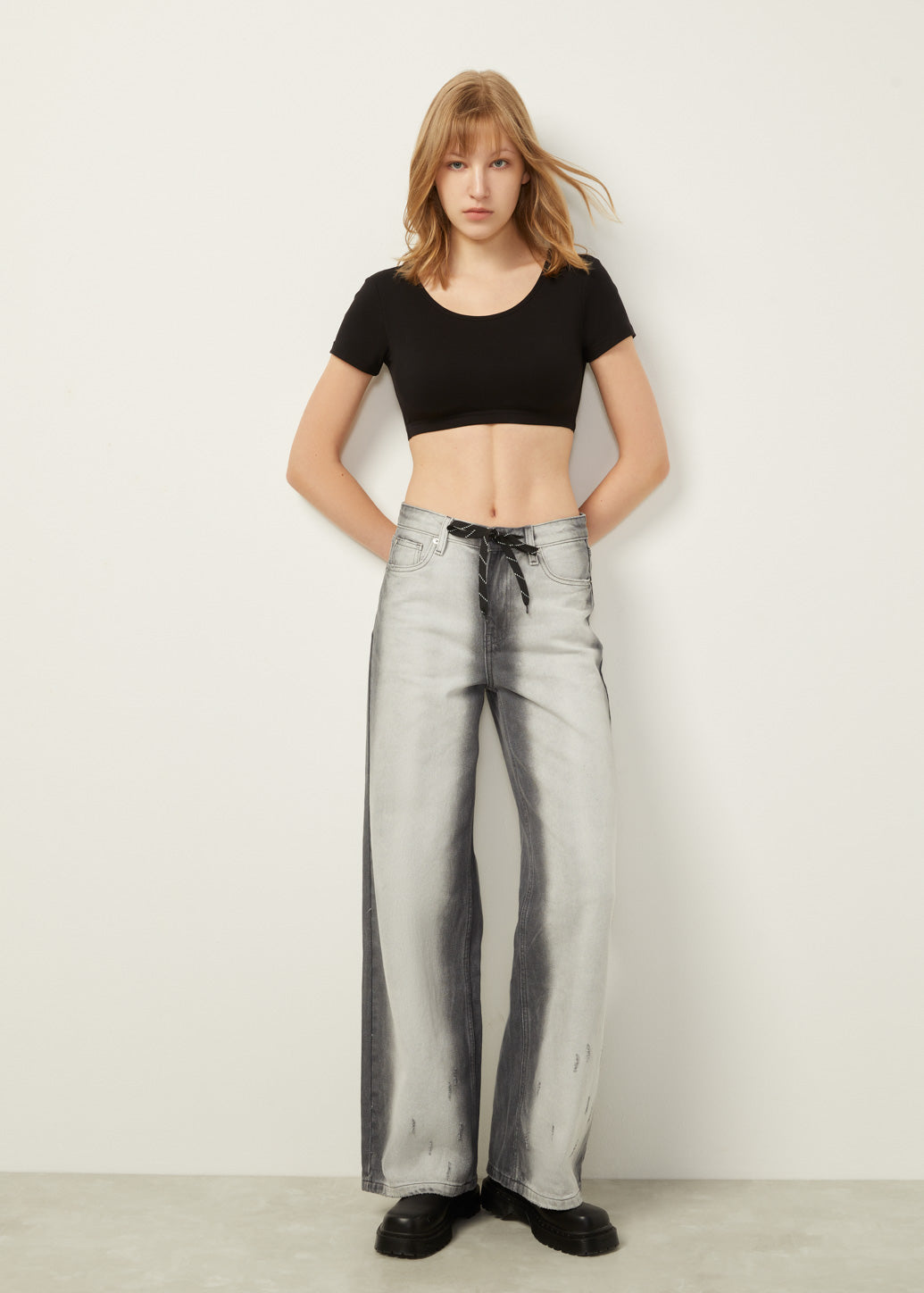 FADED BEGGY JEANS