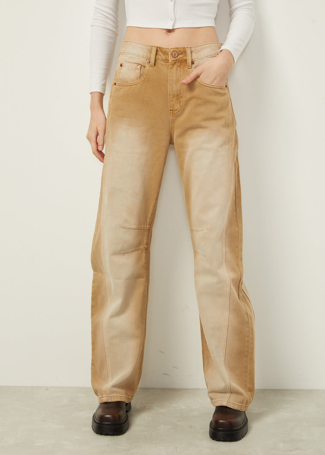 BROWN BARREL LEG JEANS