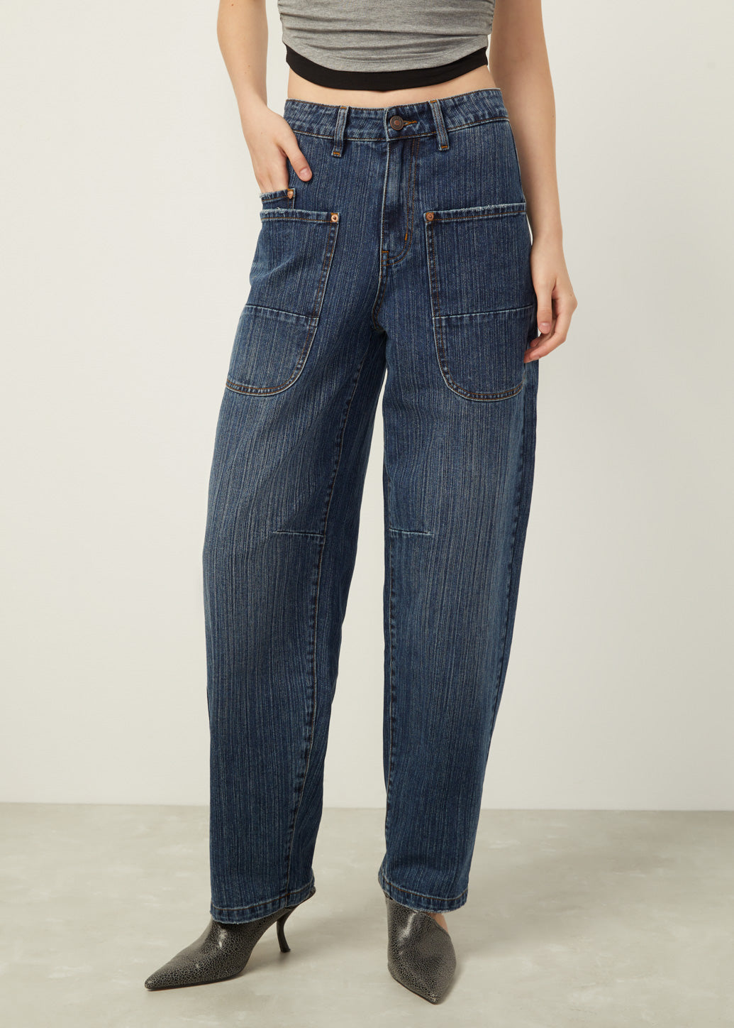 UTILITY BARREL LEG JEANS