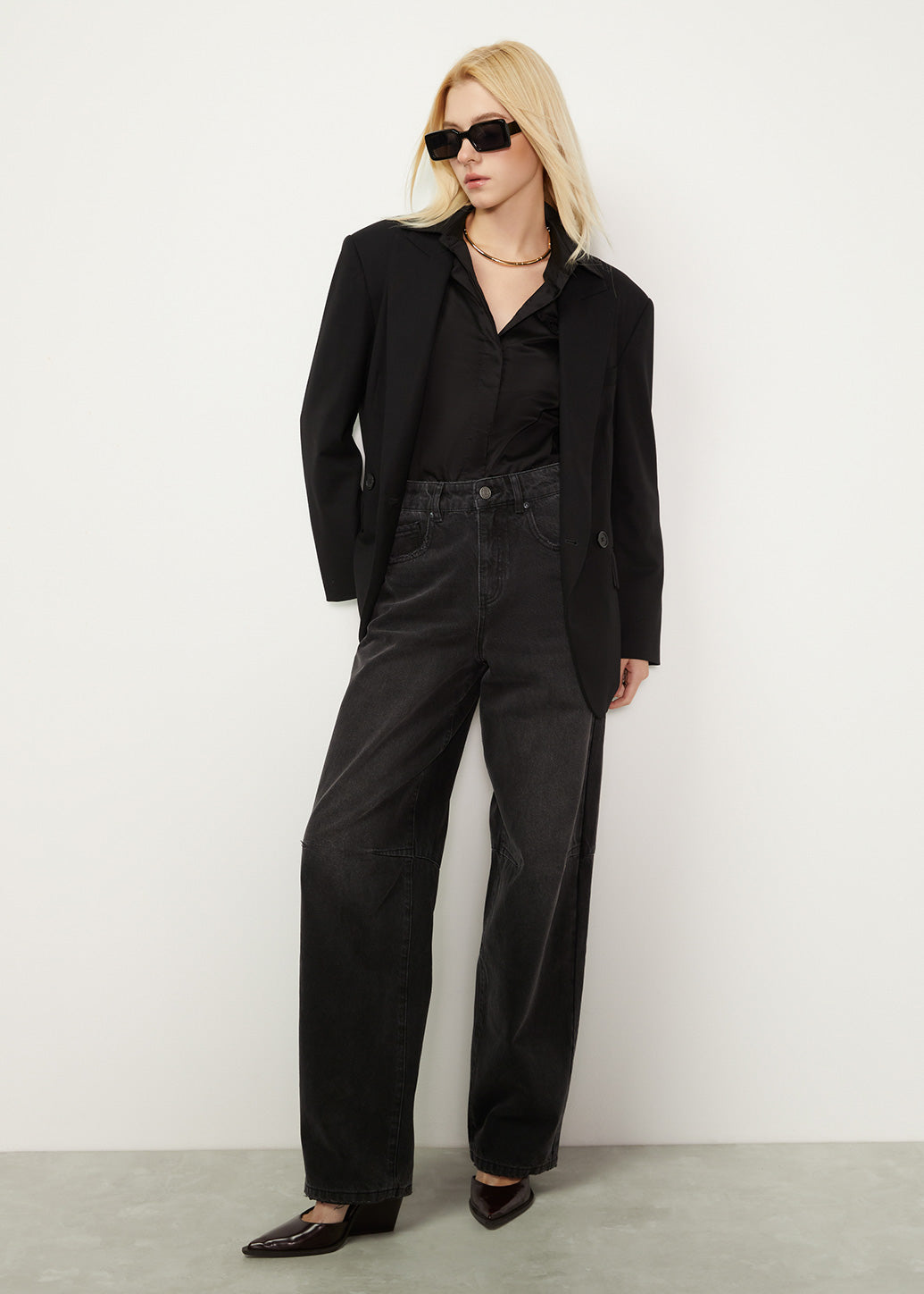BLACK BARREL LEG JEANS