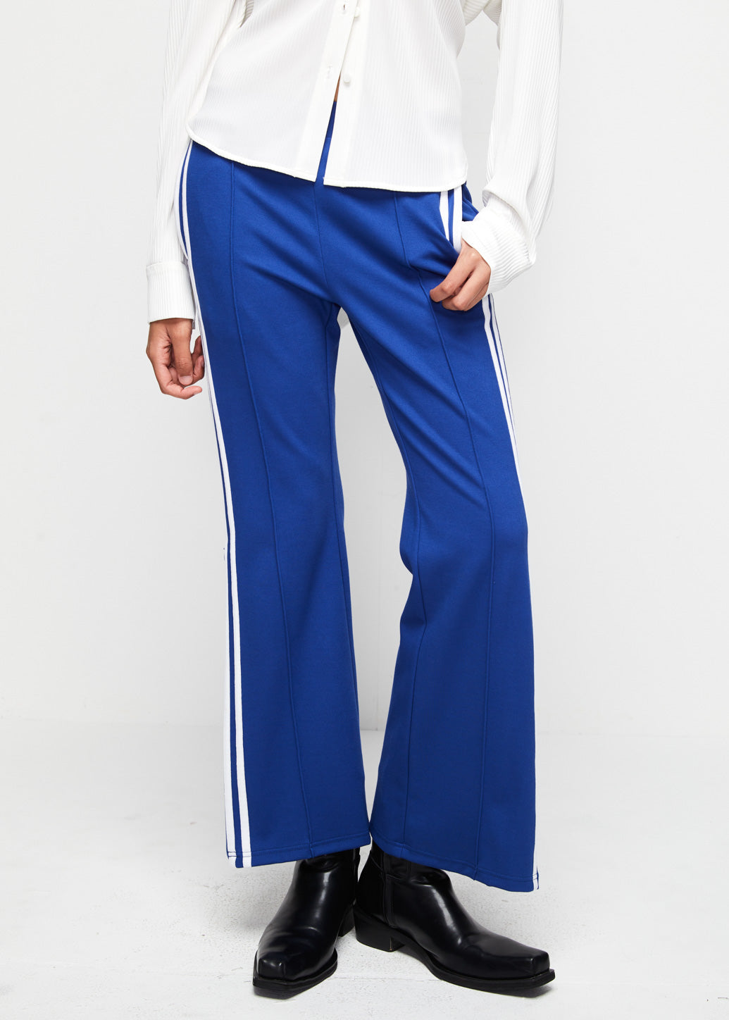 NAVY STRAIGHT TRACK PANTS
