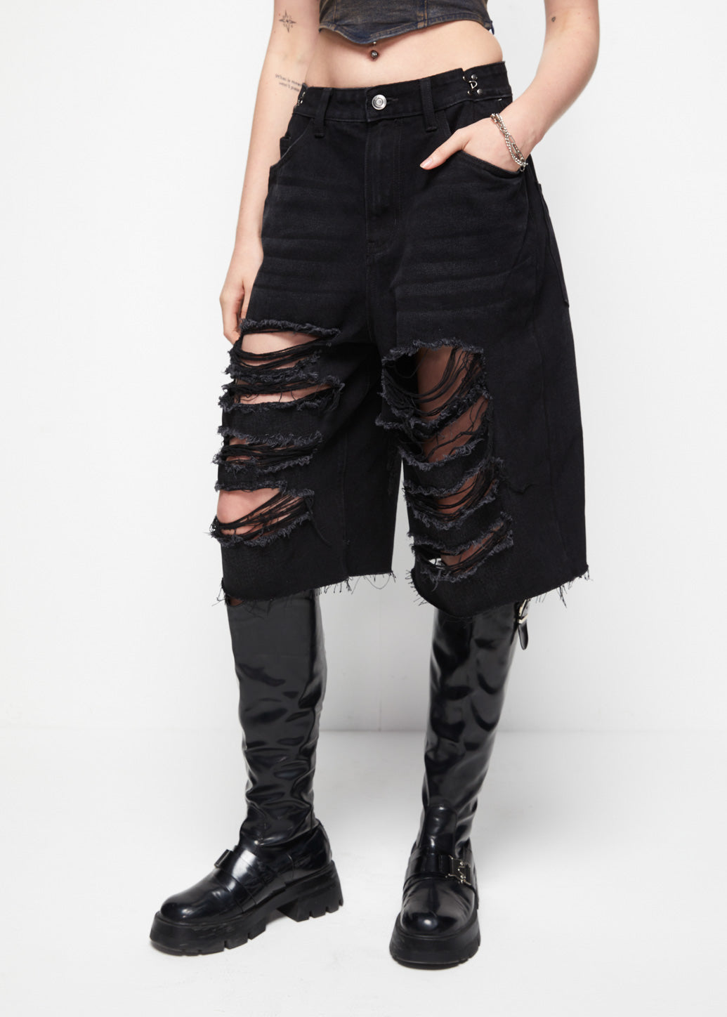 BLACK RIPPED JEANS SHORTS - CPS Chaps Official Store