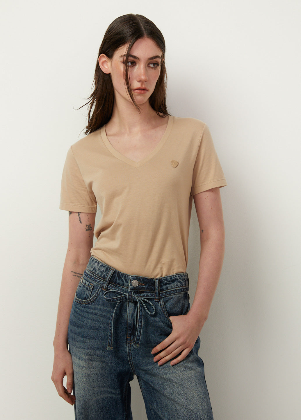 SYMBOLIC V-NECK TEE - CPS Chaps Official Store
