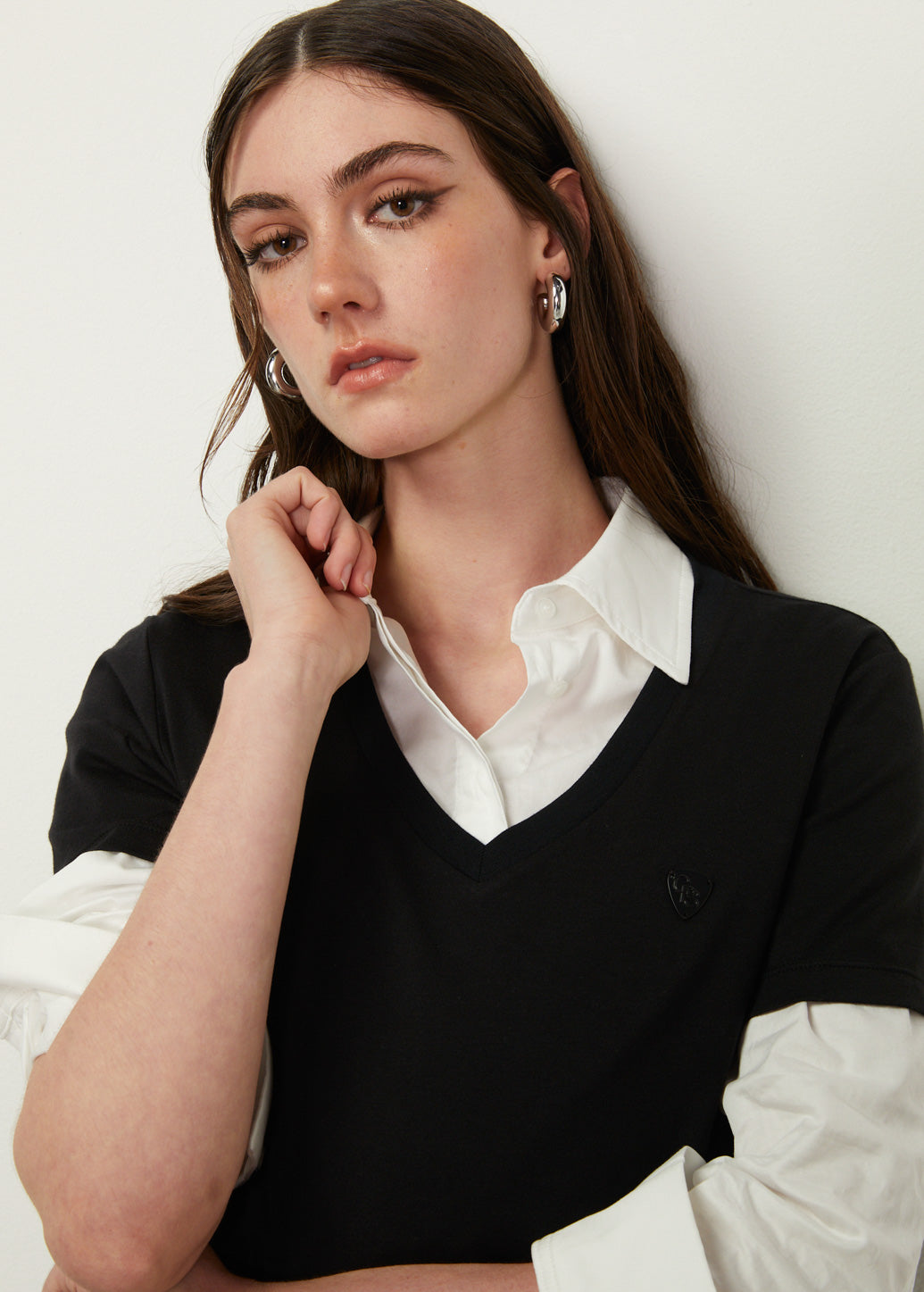 SYMBOLIC V-NECK TEE - CPS Chaps Official Store