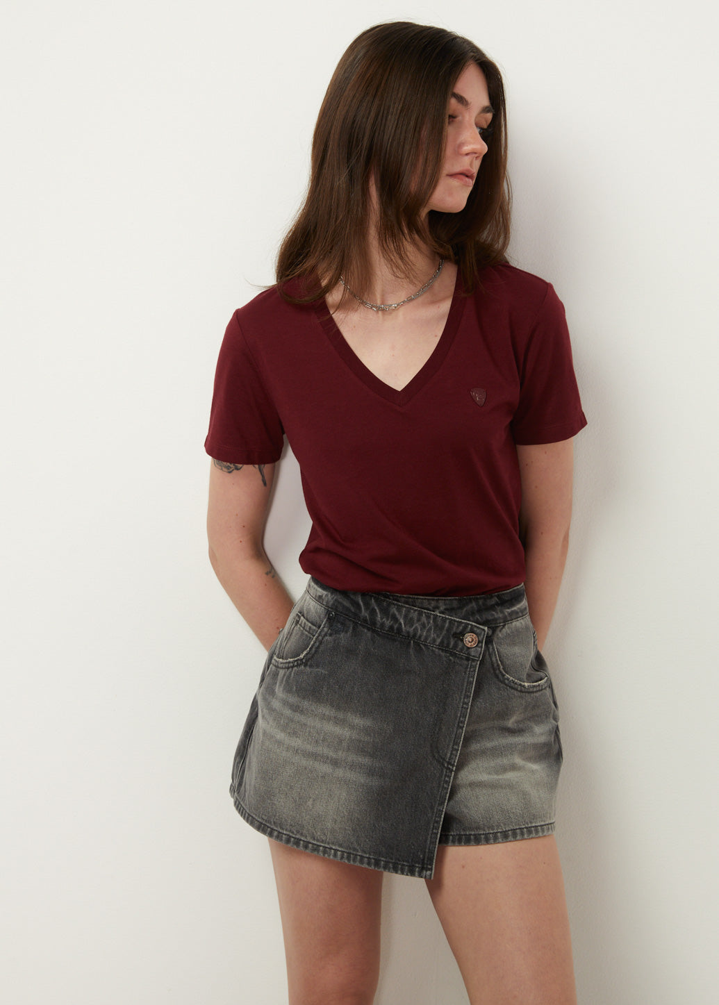 SYMBOLIC V-NECK TEE - CPS Chaps Official Store