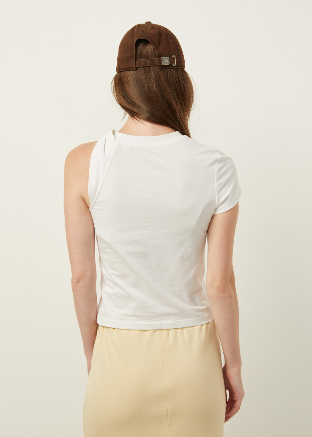 TWISTED SHOULDER TOP