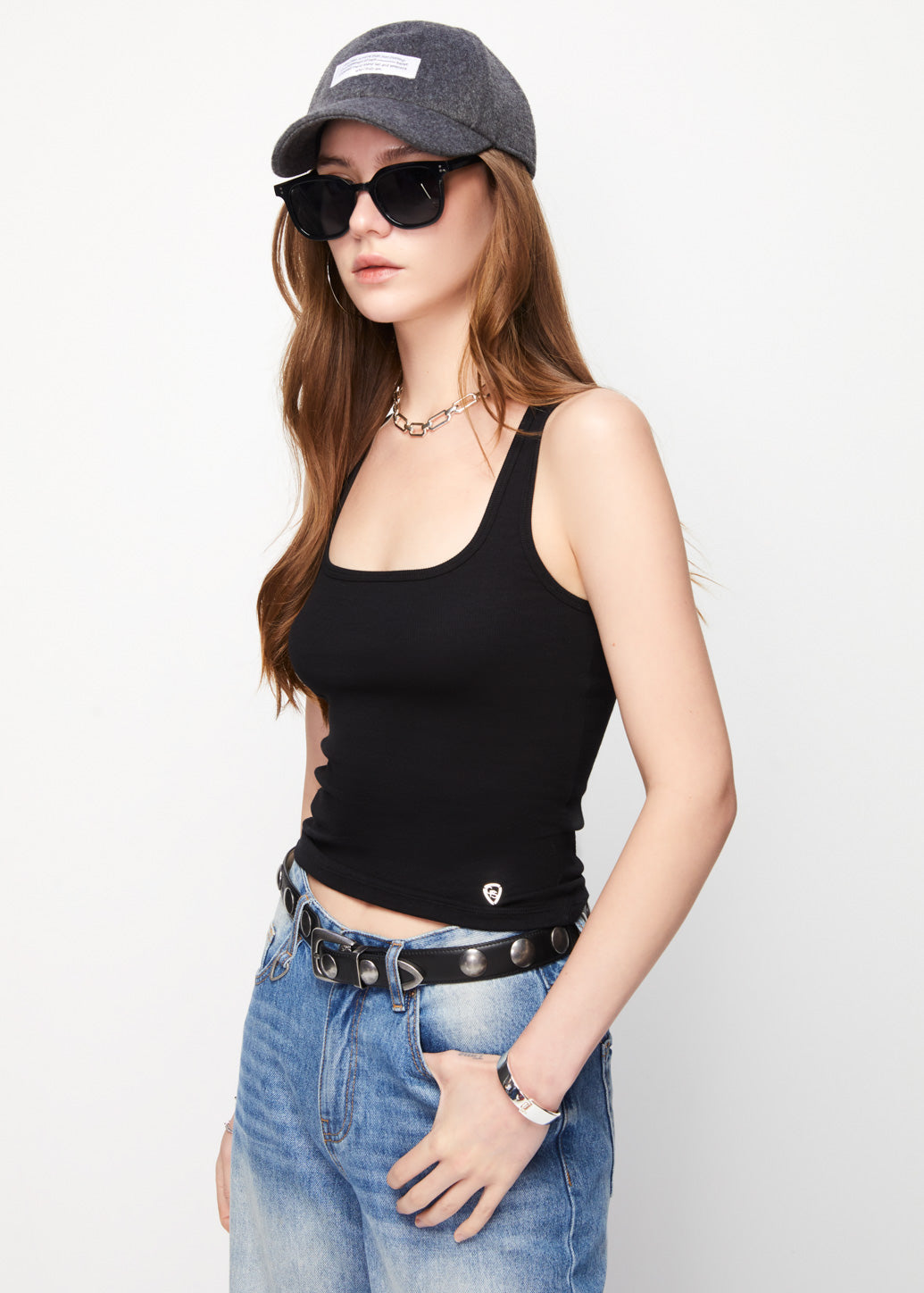 SYMBOLIC SQUARE NECK TANK TOP