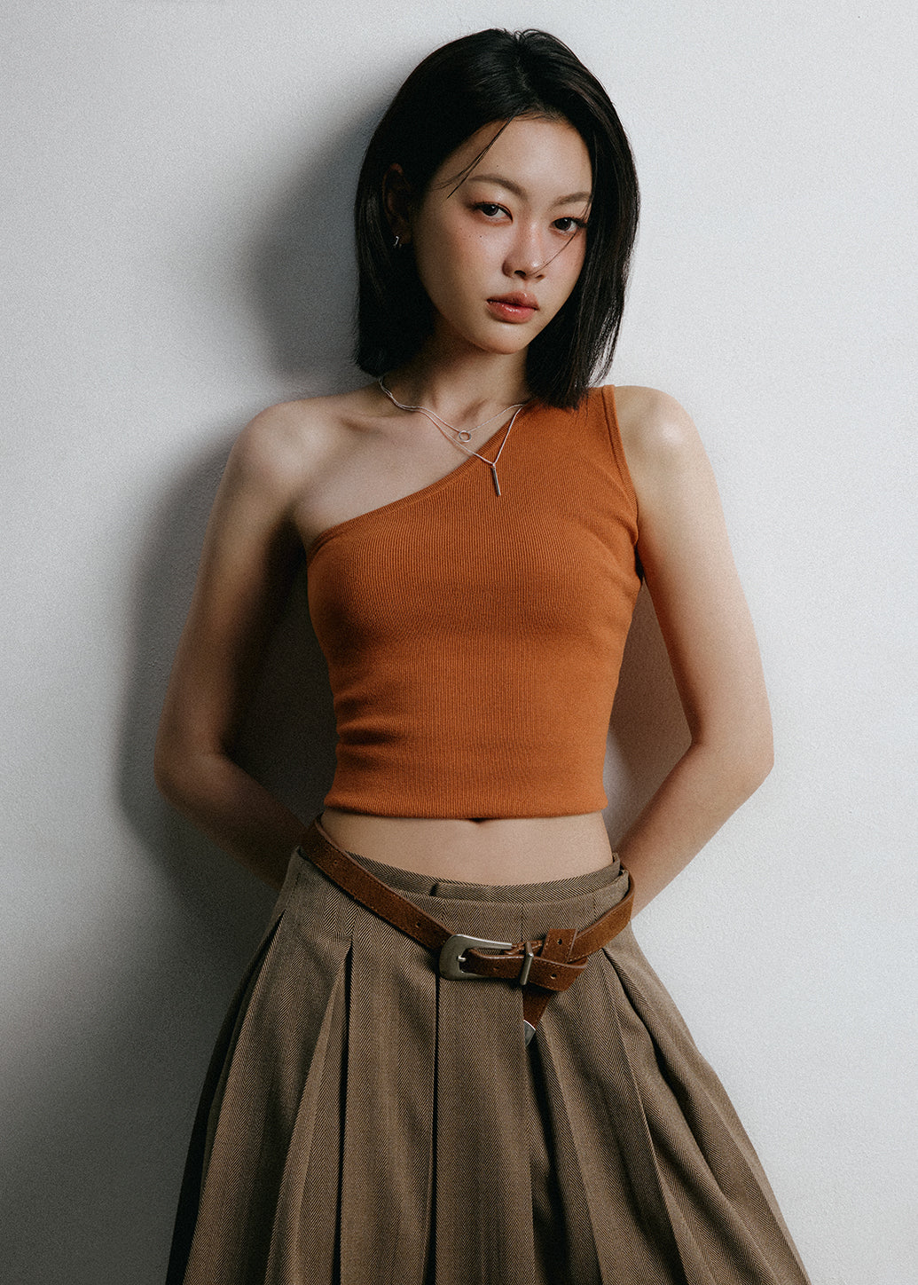 PIXXIE SOLID ONE SHOULDER TOP