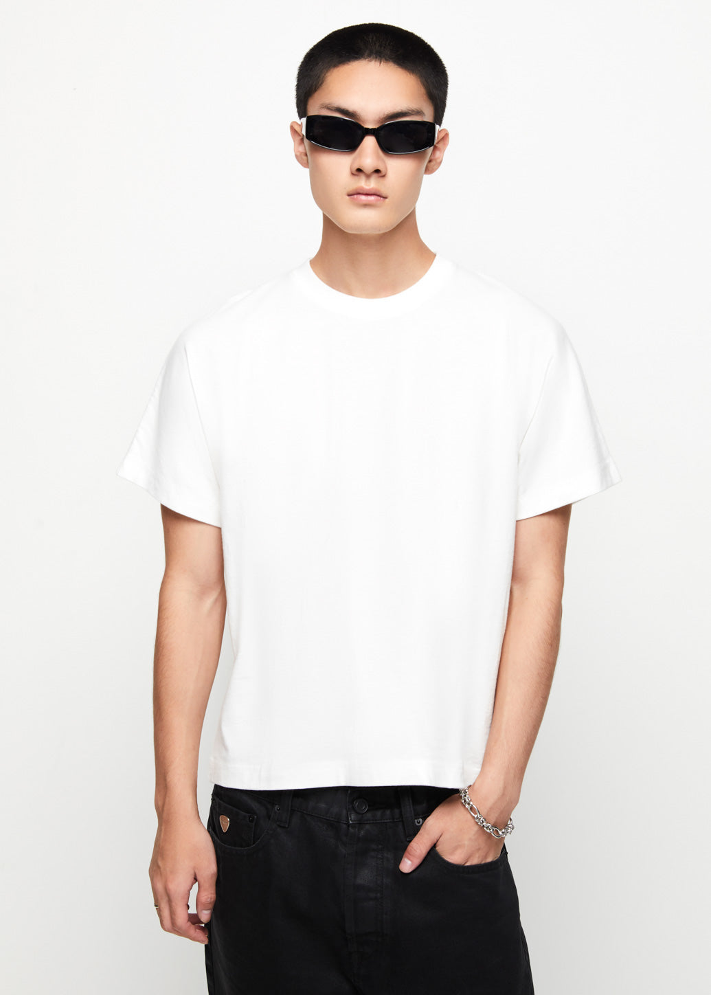 REGULAR SEAMLESS DETAIL TEE