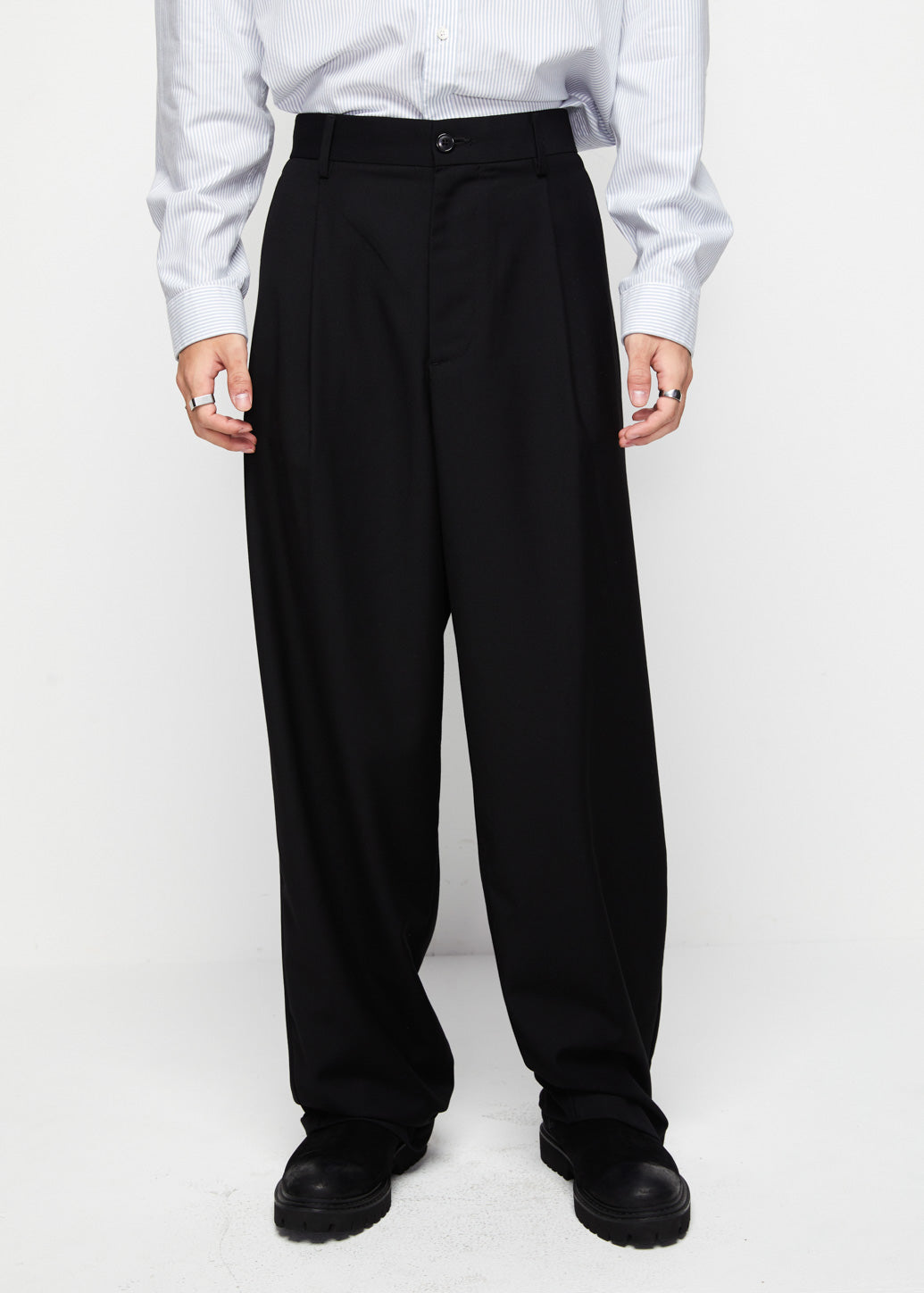 WIDE LEG TWILL TROUSER
