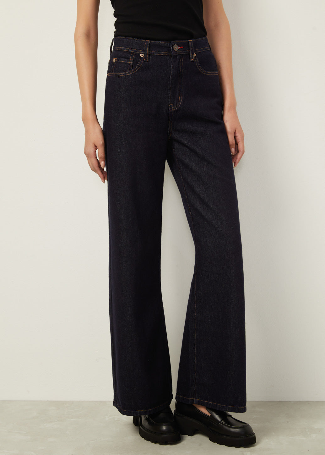 INDIGO HIGH RISE JEANS
