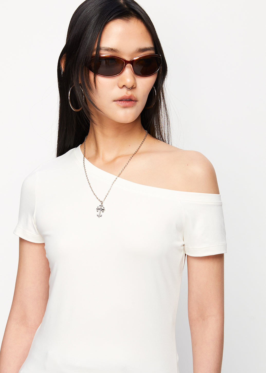 BASIC ONE SHOULDER TOP