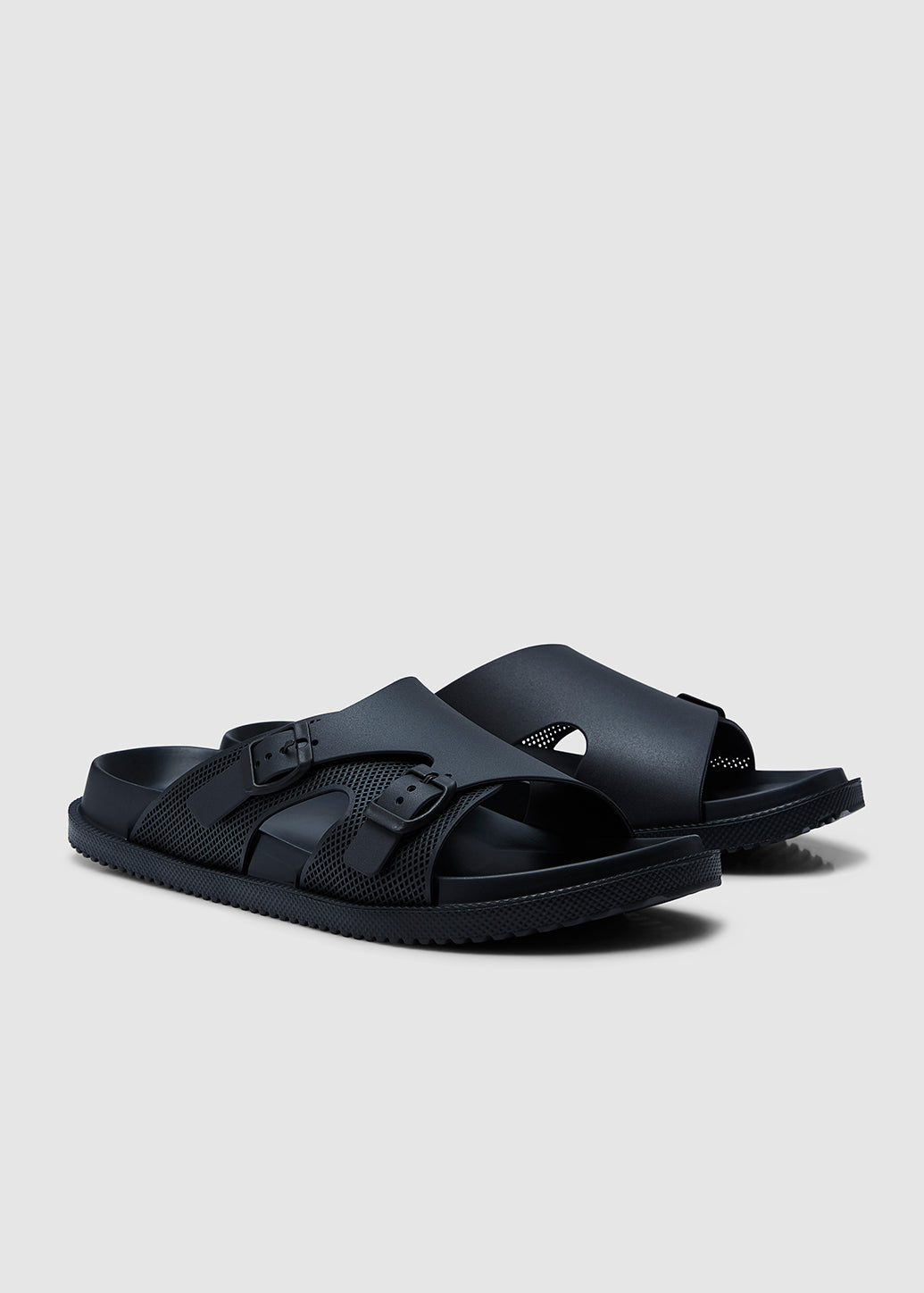 CASUAL SANDALS