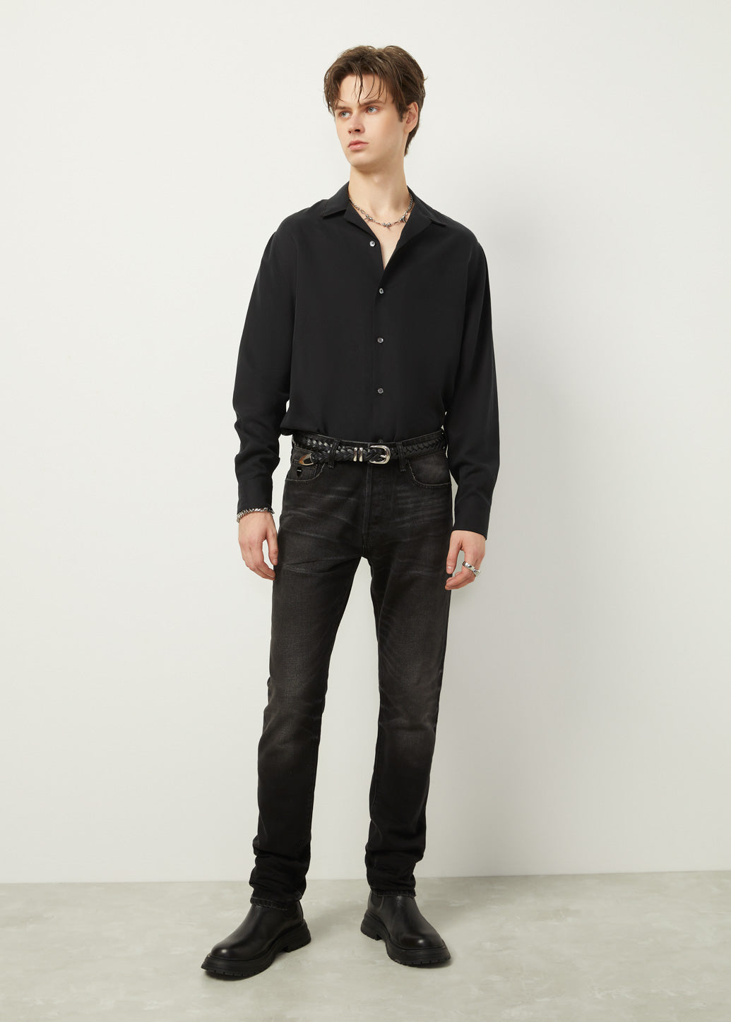 CLASSIC BLACK SKINNY JEANS
