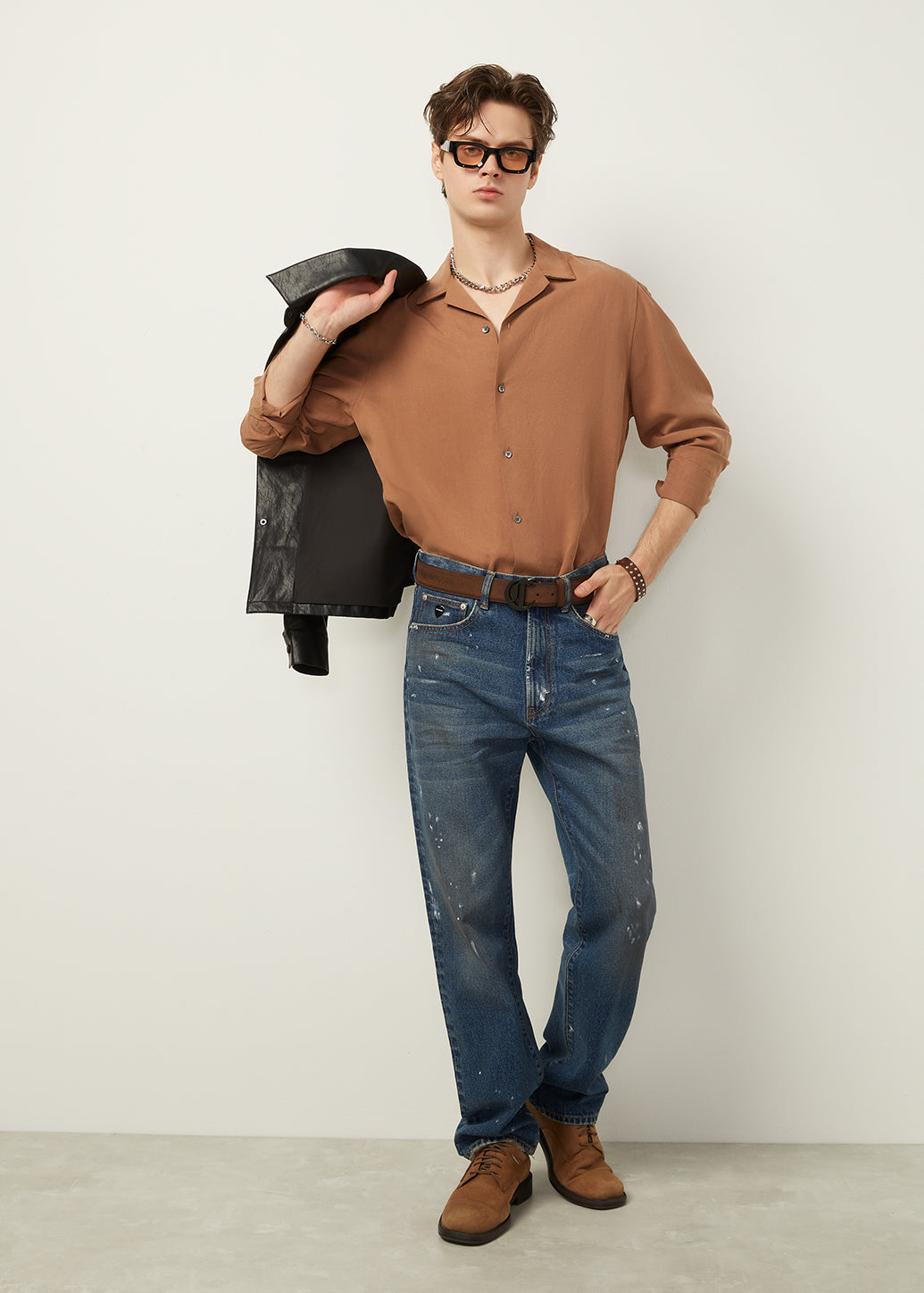 DISTRESSED FASHION JEANS