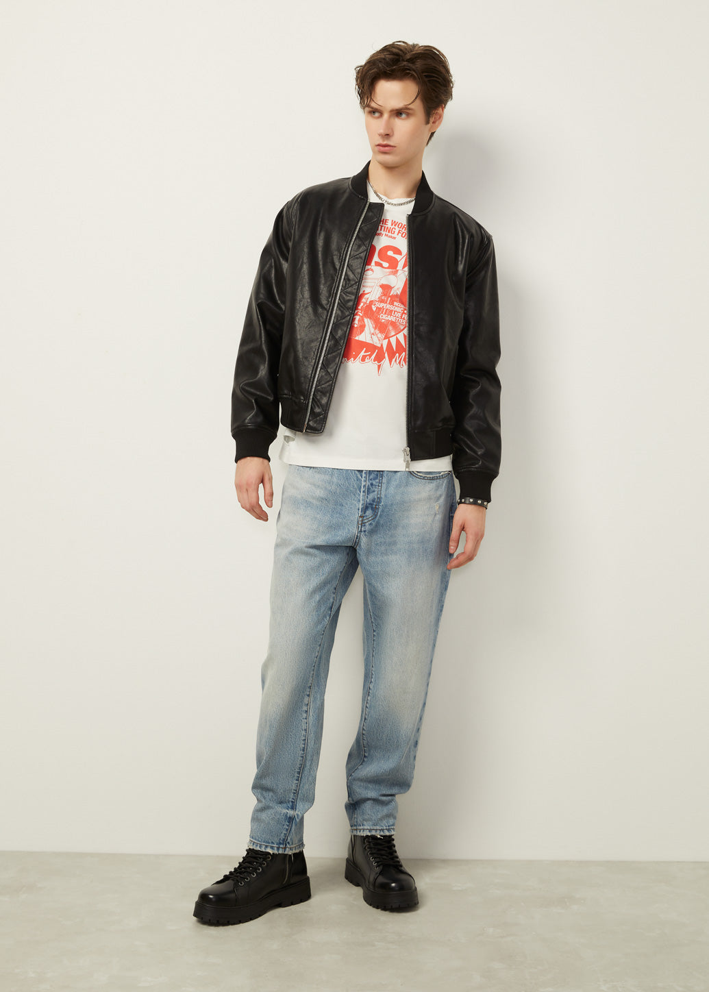 CLASSIC SLIM JEANS