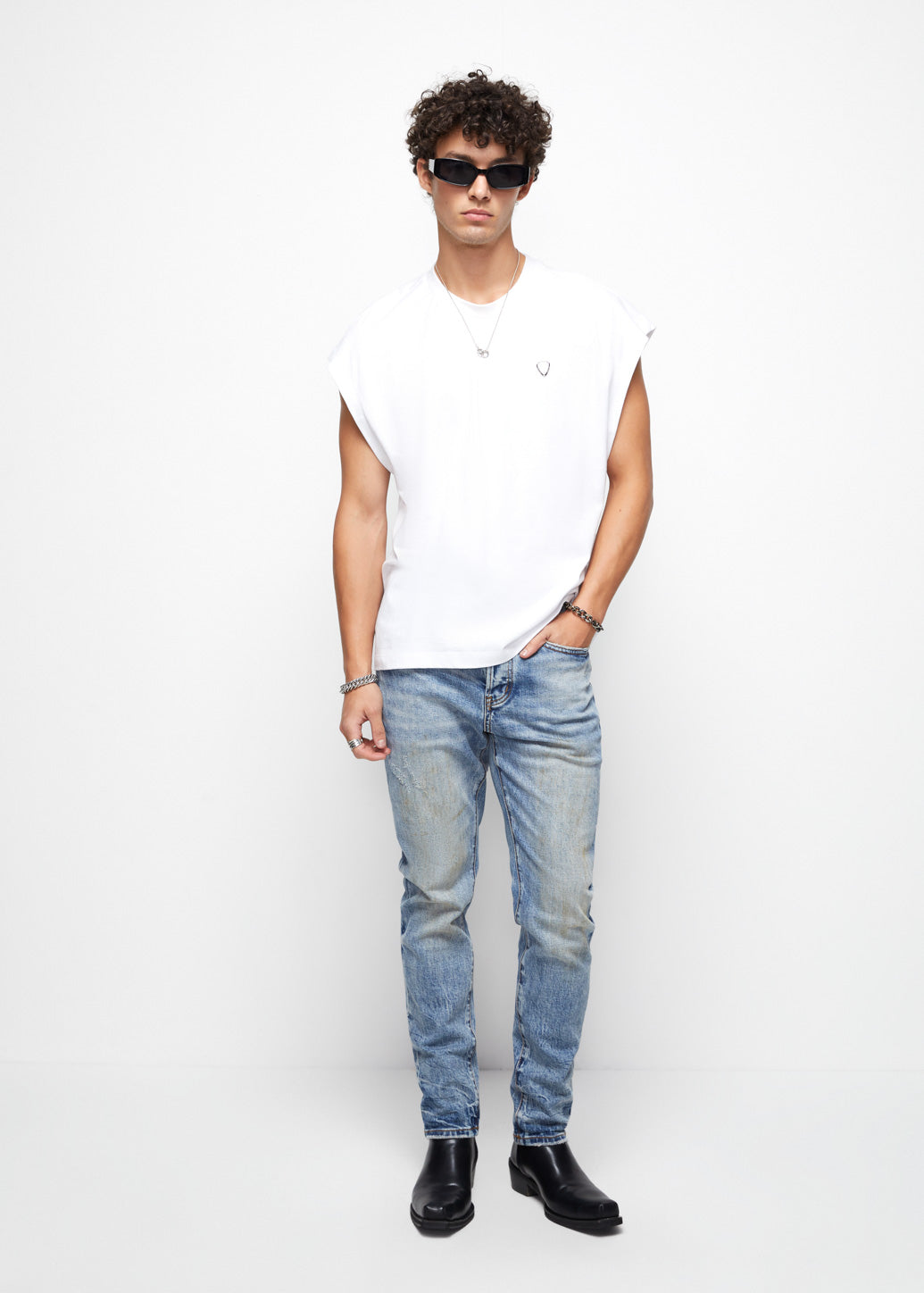 SIGNATURE SKINNY JEANS