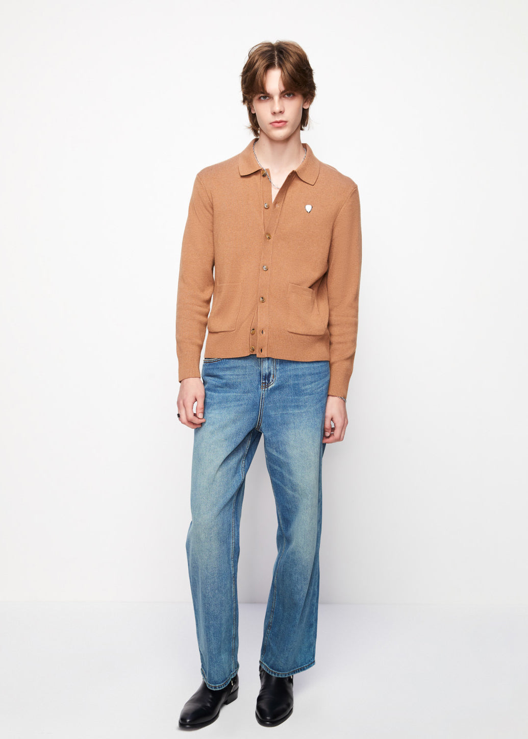 SIGNATURE STRAIGHT LEG JEANS