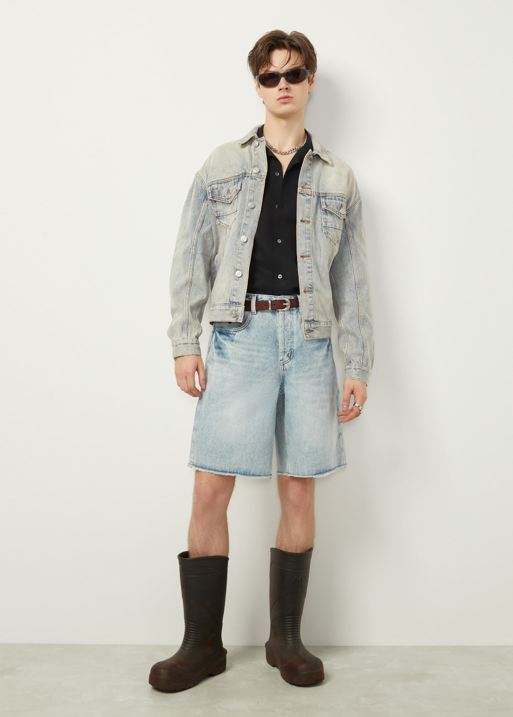VINTAGE DENIM JACKET