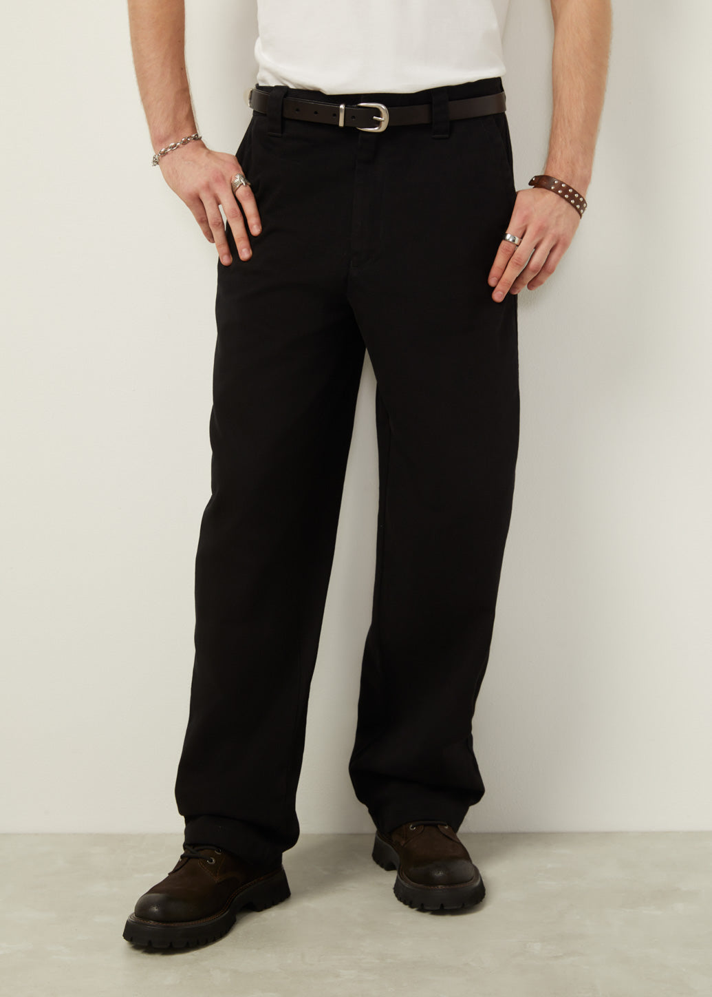 SADDLE CHINO PANTS