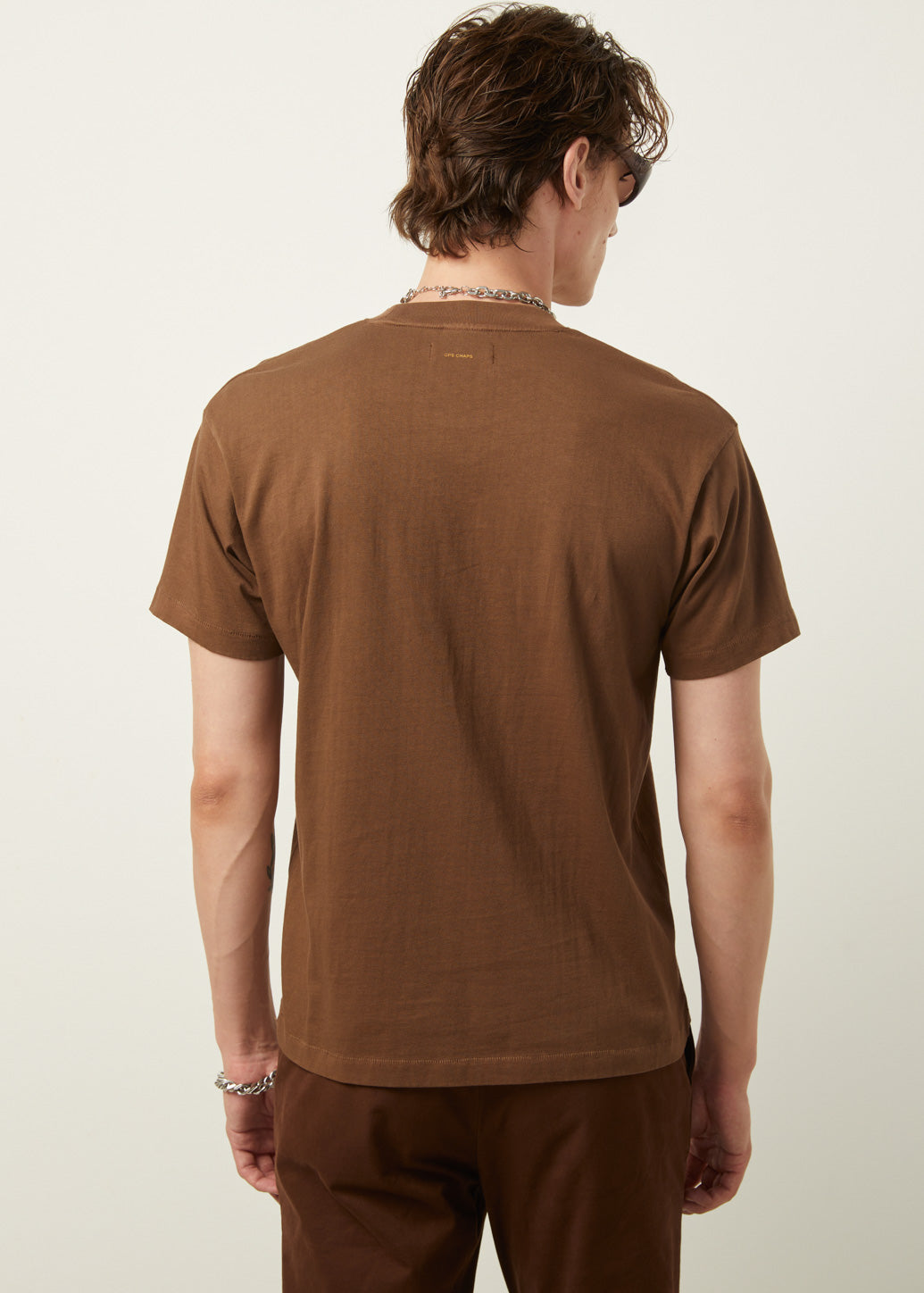 SIGNATURE GOLD EDITION LOGO TEE IN DARK BROWN