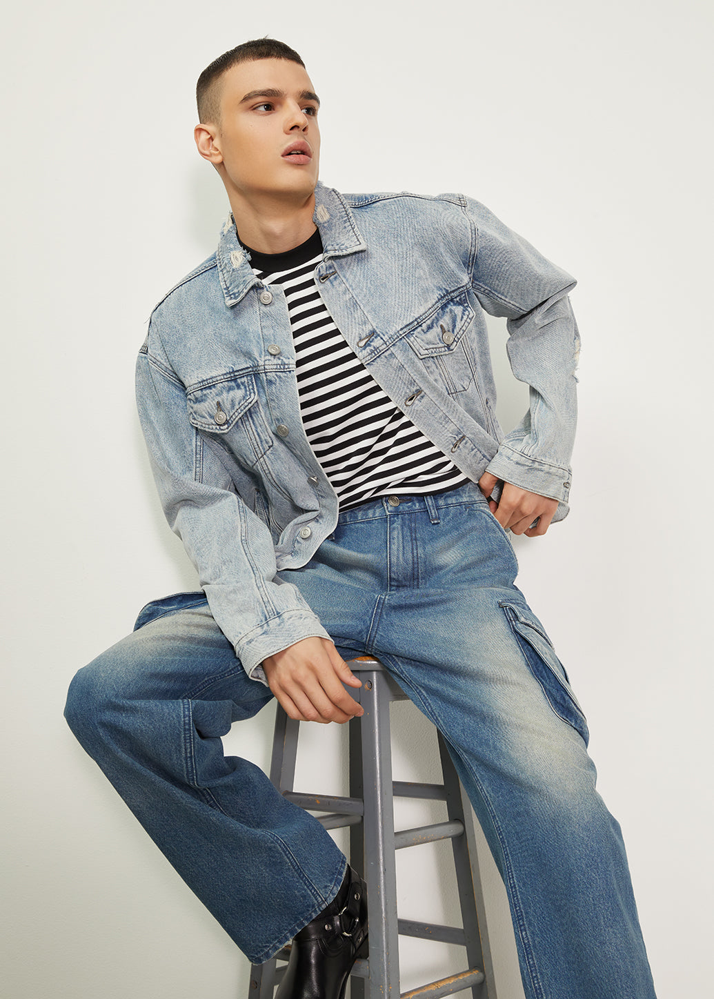 BASIC STRIPED TEE