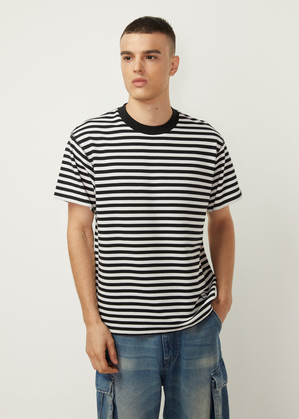 BASIC STRIPED TEE