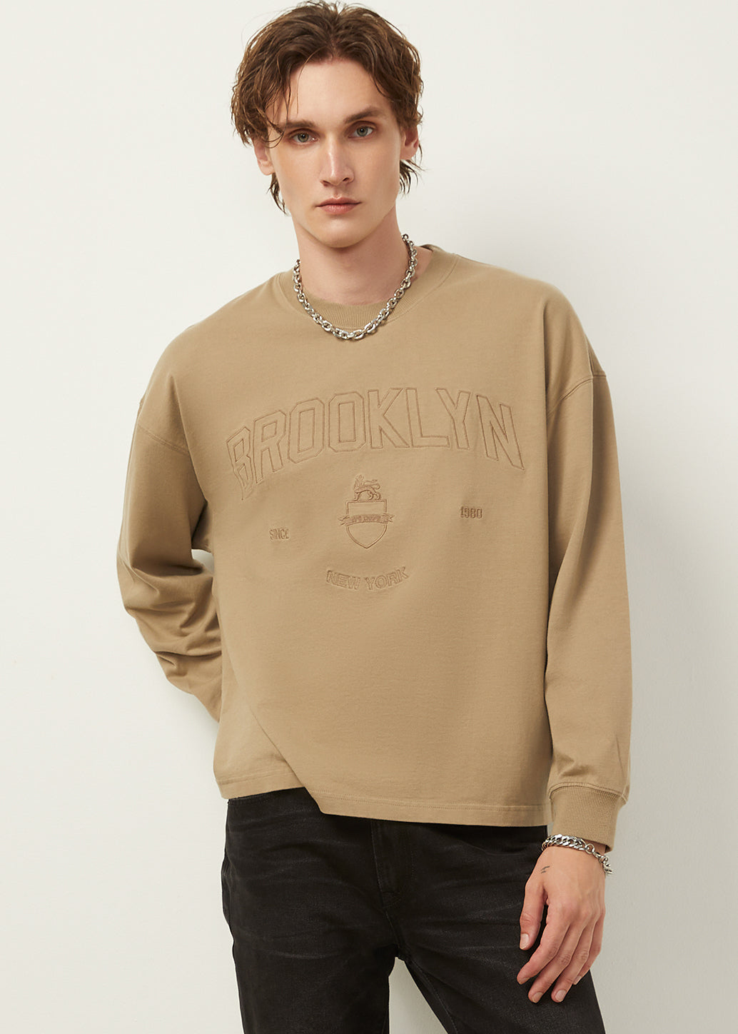 EMBROIDERED BROOKLYN SWEATER