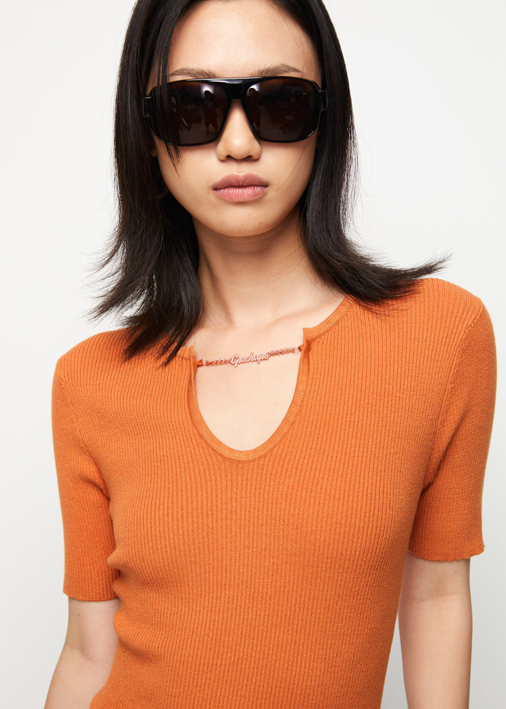 CUT-OUT NECK TOP