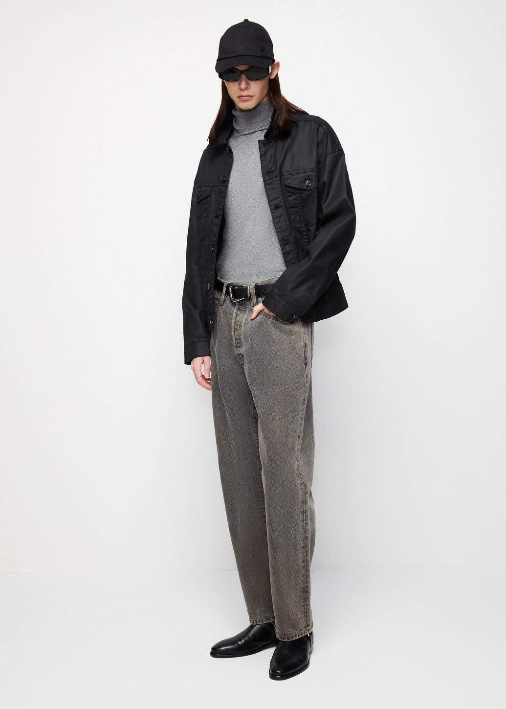 WASHED STRAIGHT LEG DENIM