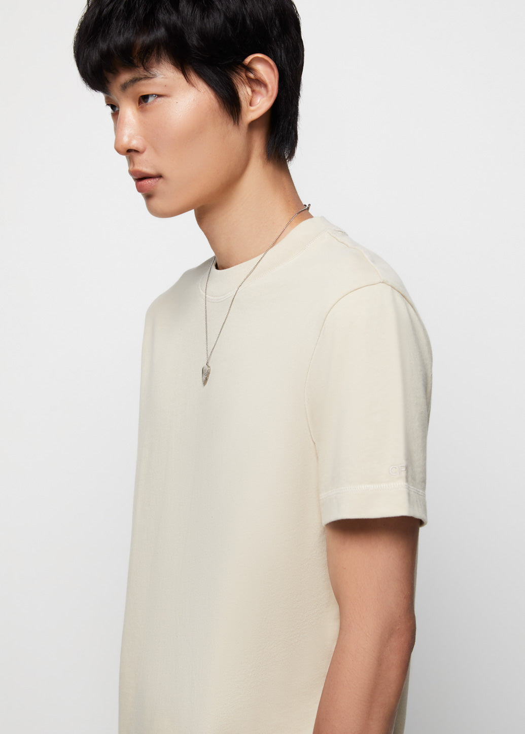 ON TONE LOGO EMBROIDERY TEE