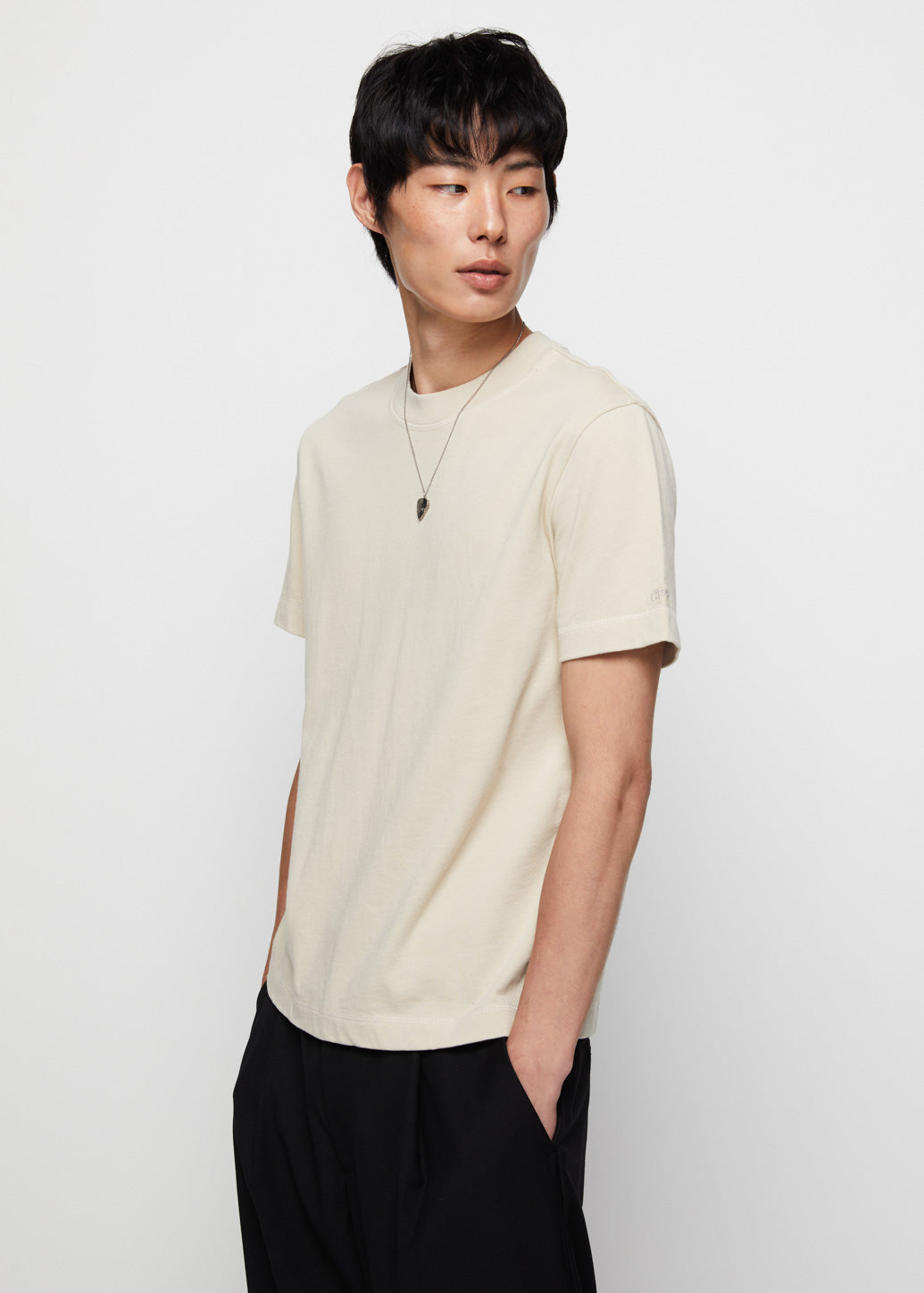 ON TONE LOGO EMBROIDERY TEE