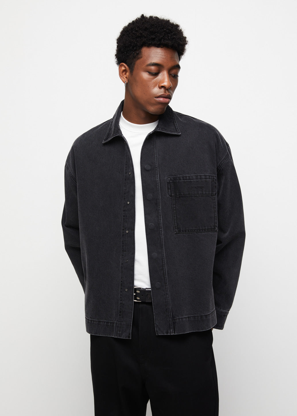 CLASSIC BLACK SHACKET