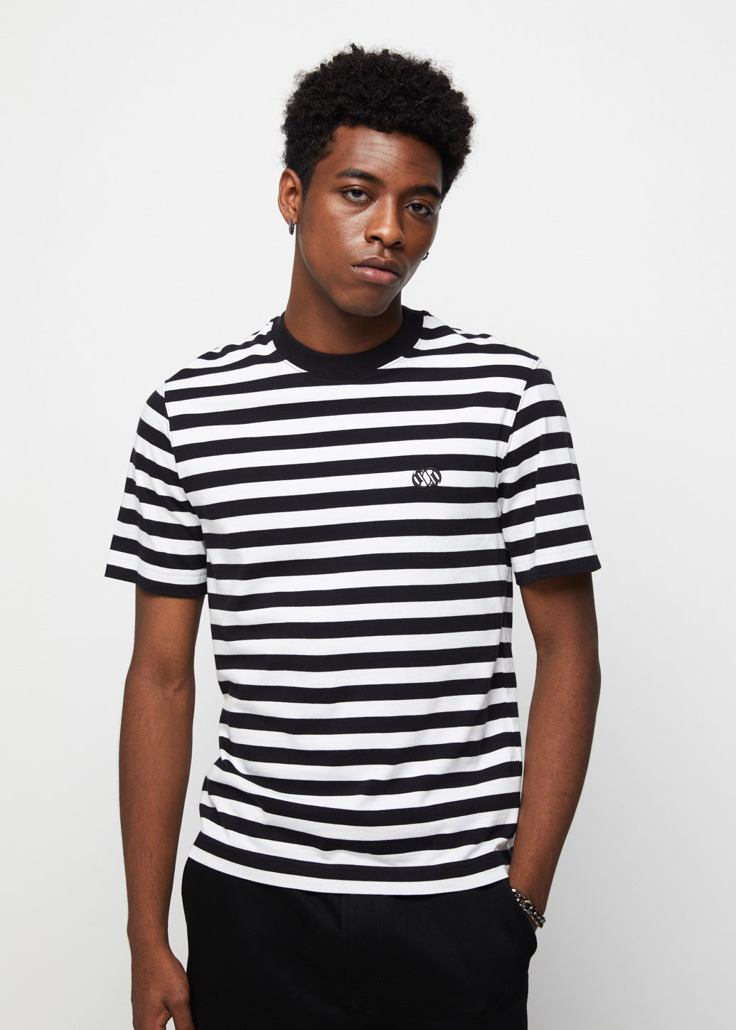 STRIPE LOGO EMBROIDERY TEE
