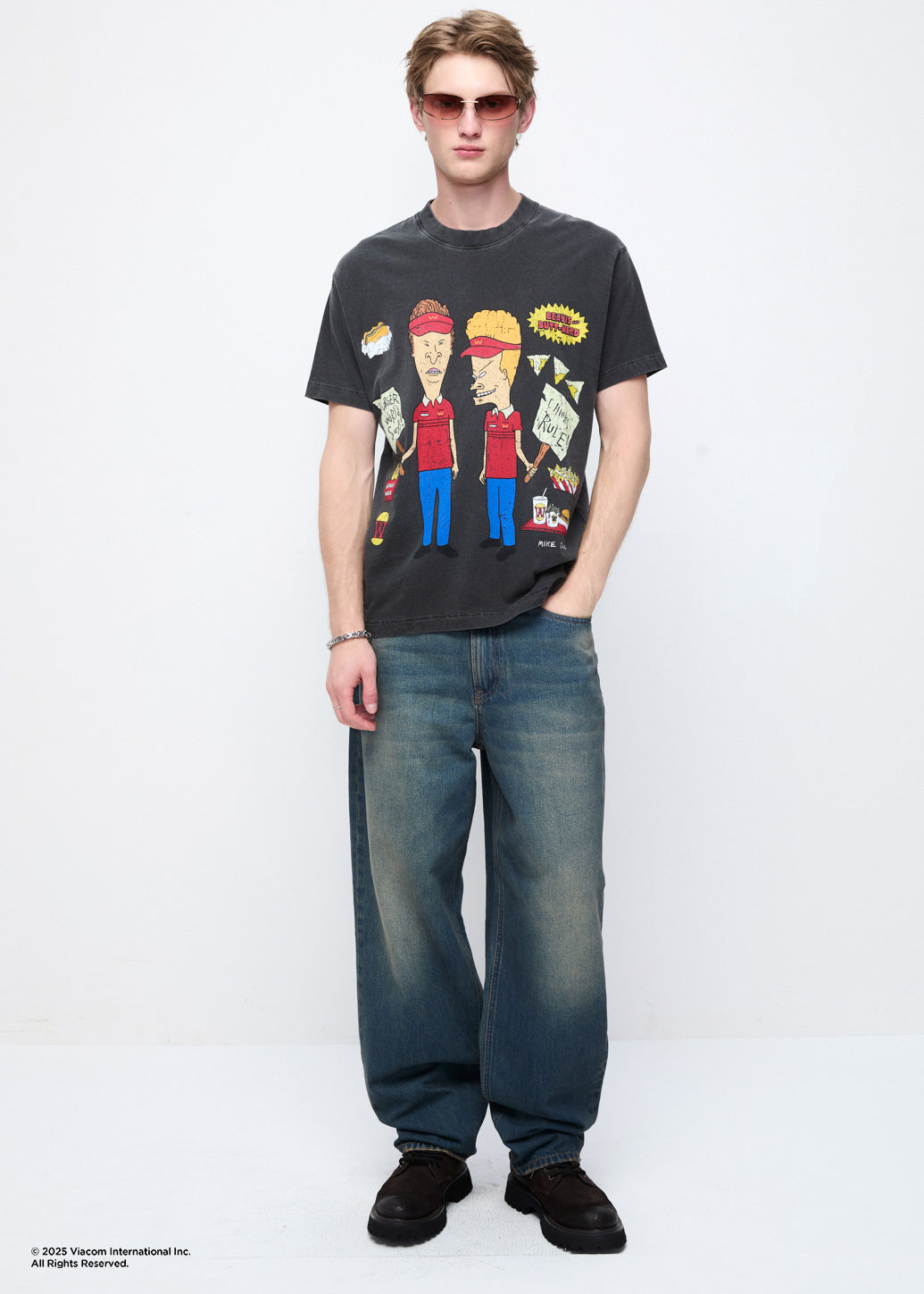 DESTROYED BEAVIS AND BUTT-HEAD GRAPHIC TEE