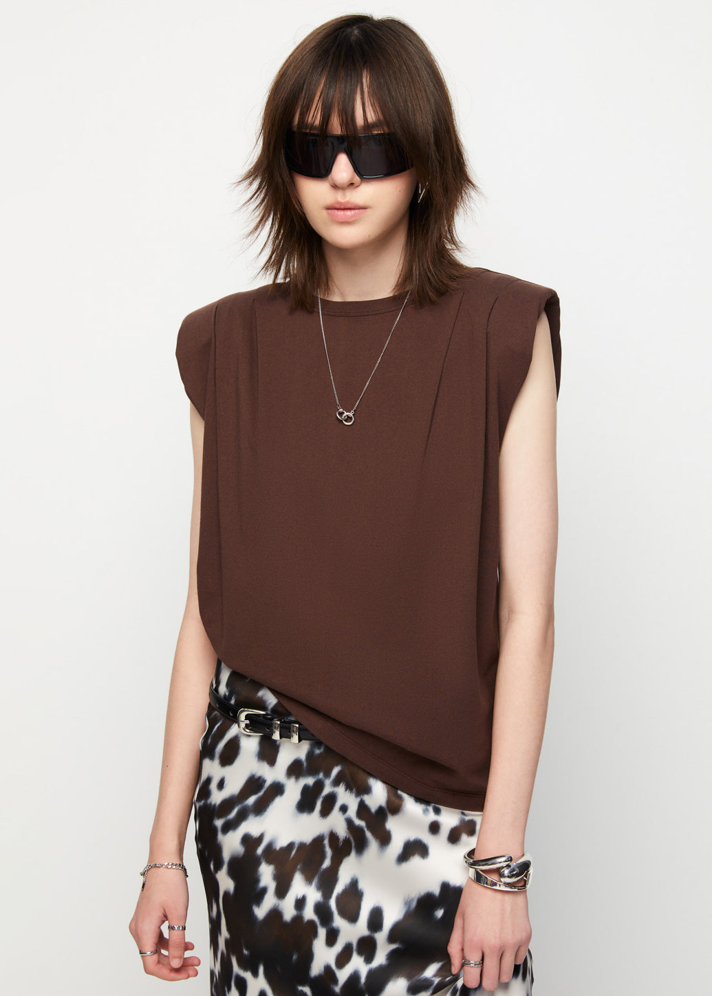 SHOULDER PADDED SLEEVELESS TOP
