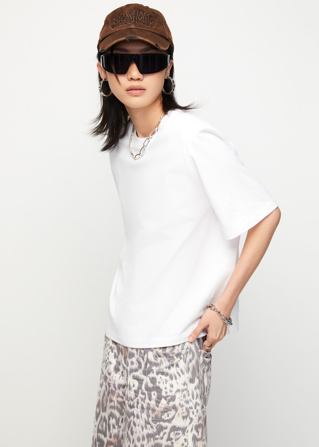 SOLID OVERSIZED FIT TEE