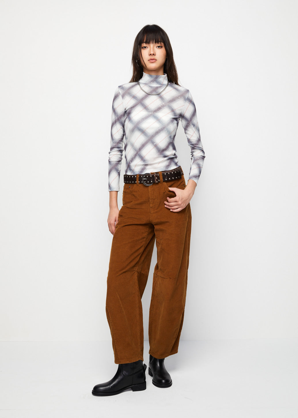 CHECKERED MOCK NECK TOP