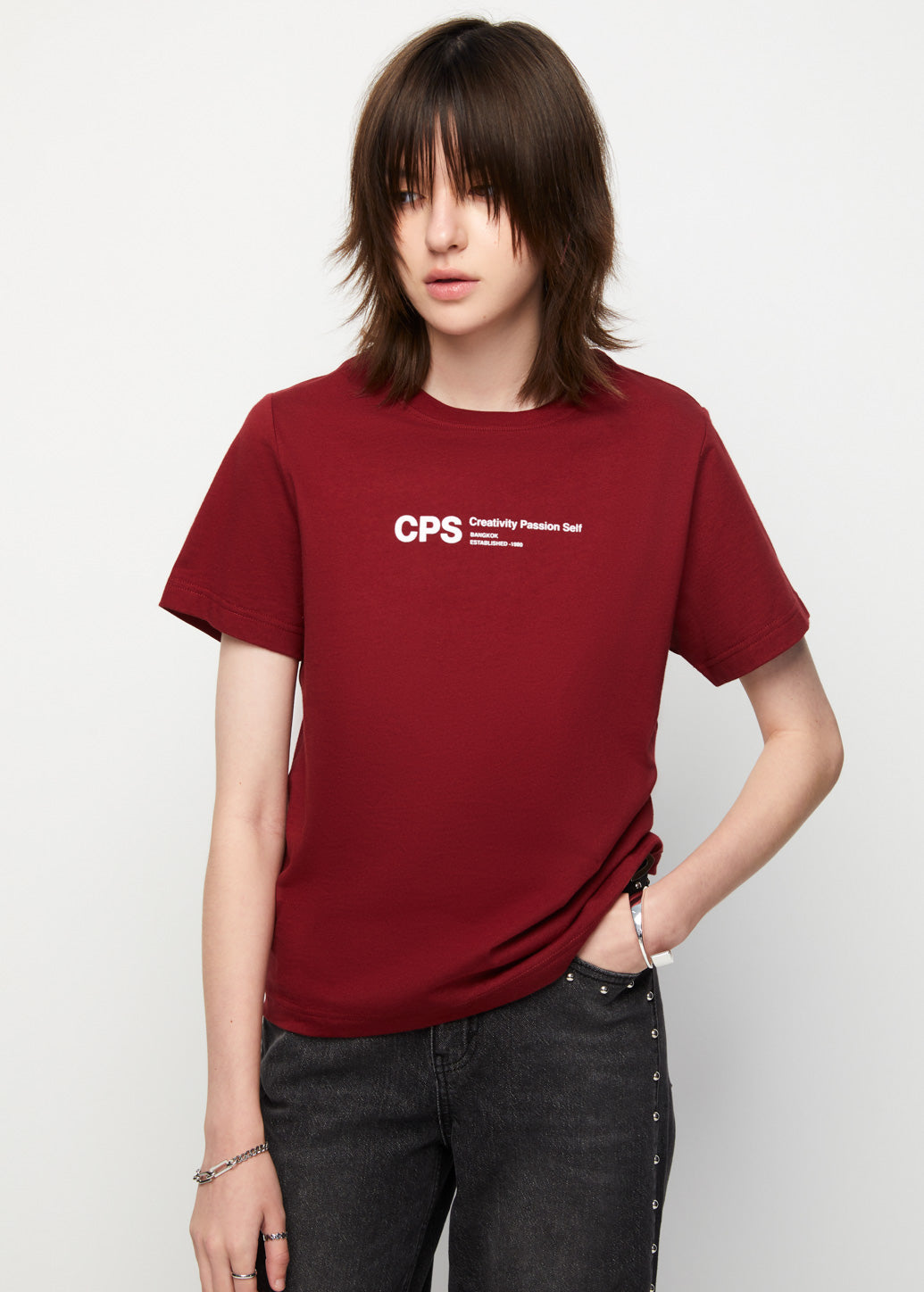 CONCEPTUAL OVERSIZED LOGO TEE