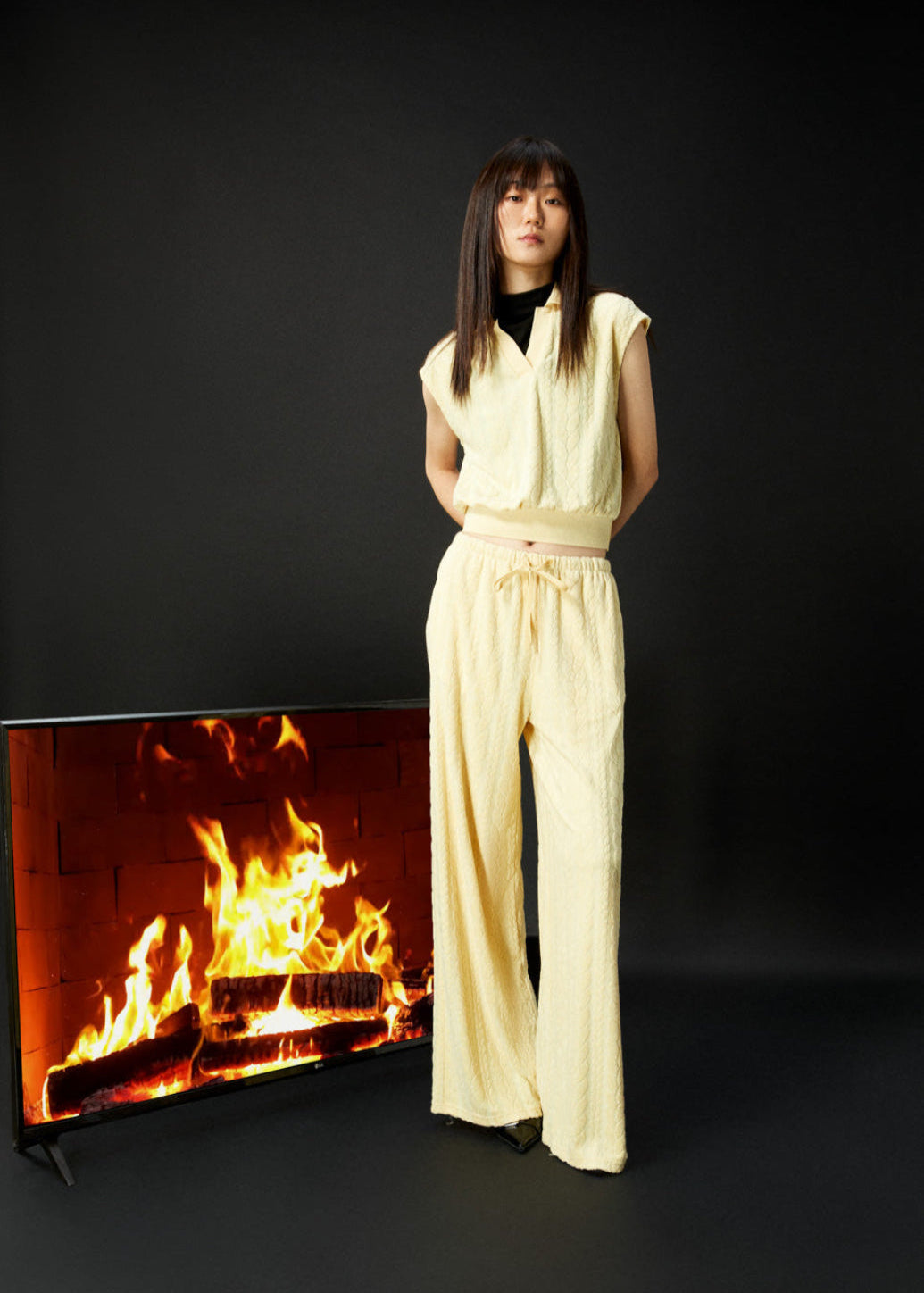 DRAWSTRING CABLE KNITTED TOP