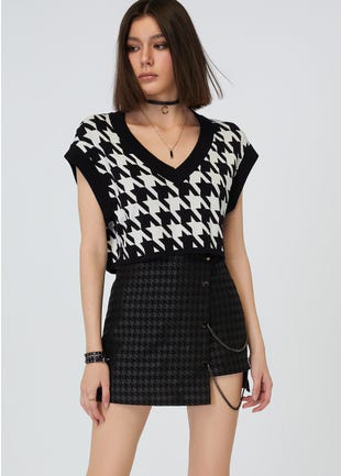 Houndstooth Cropped Sleeveless Top