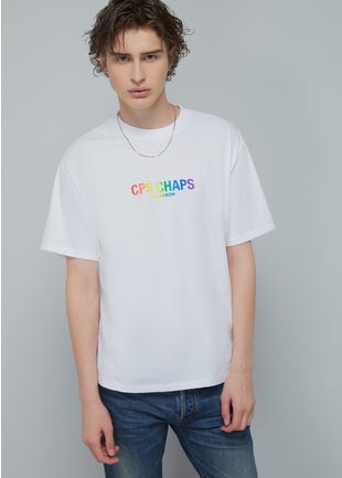 BACK PRIDE LOGO RELAXED TEE